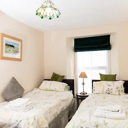 Bosayne Bed and Breakfast 4*